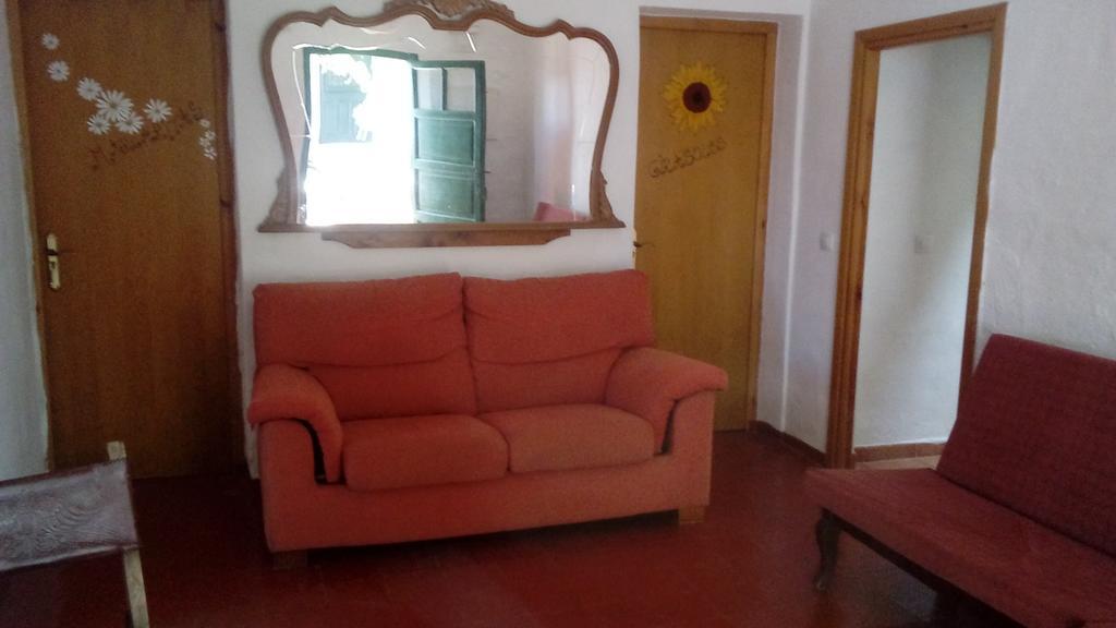 Hostal Es Barranco Ferreries  Exterior foto